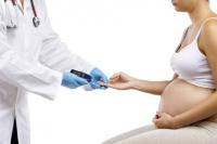A terhesség alatti genetikai teszt kimutathatja a kismamában a rákot