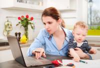 Távmunka - Kisgyerekes anyukaként otthonról dolgoznál? Akkor ezt érdemes tudni a távmunkáról! Jogászt kérdeztünk