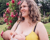 Rákiabált a babáját szoptató nőre, nem tette zsebre, amit cserébe kapott