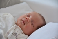 6 tipp, amivel serkentheted a baba „alváshormon”-termelődését