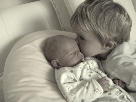 Képes leszek igazán szeretni a második gyermekemet? – egy kétgyerekes anyuka őszinte vallomása