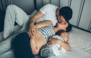 Szex terhesség után... Hogyan rendeződjünk vissza?