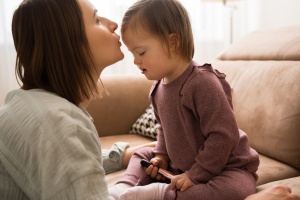Hogyan NE bánjunk egy Down-szindrómás kisgyerekkel és a szüleivel?