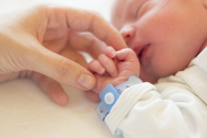 Újévi babák - a fővárosban és vidéken is kisfiú lett 2023 első újszülöttje
