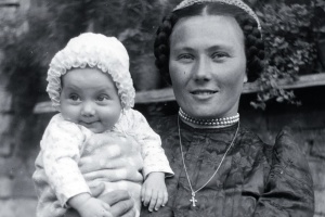 Anyák napja régen: 30 csodaszép és ritka fotó az anyaságról